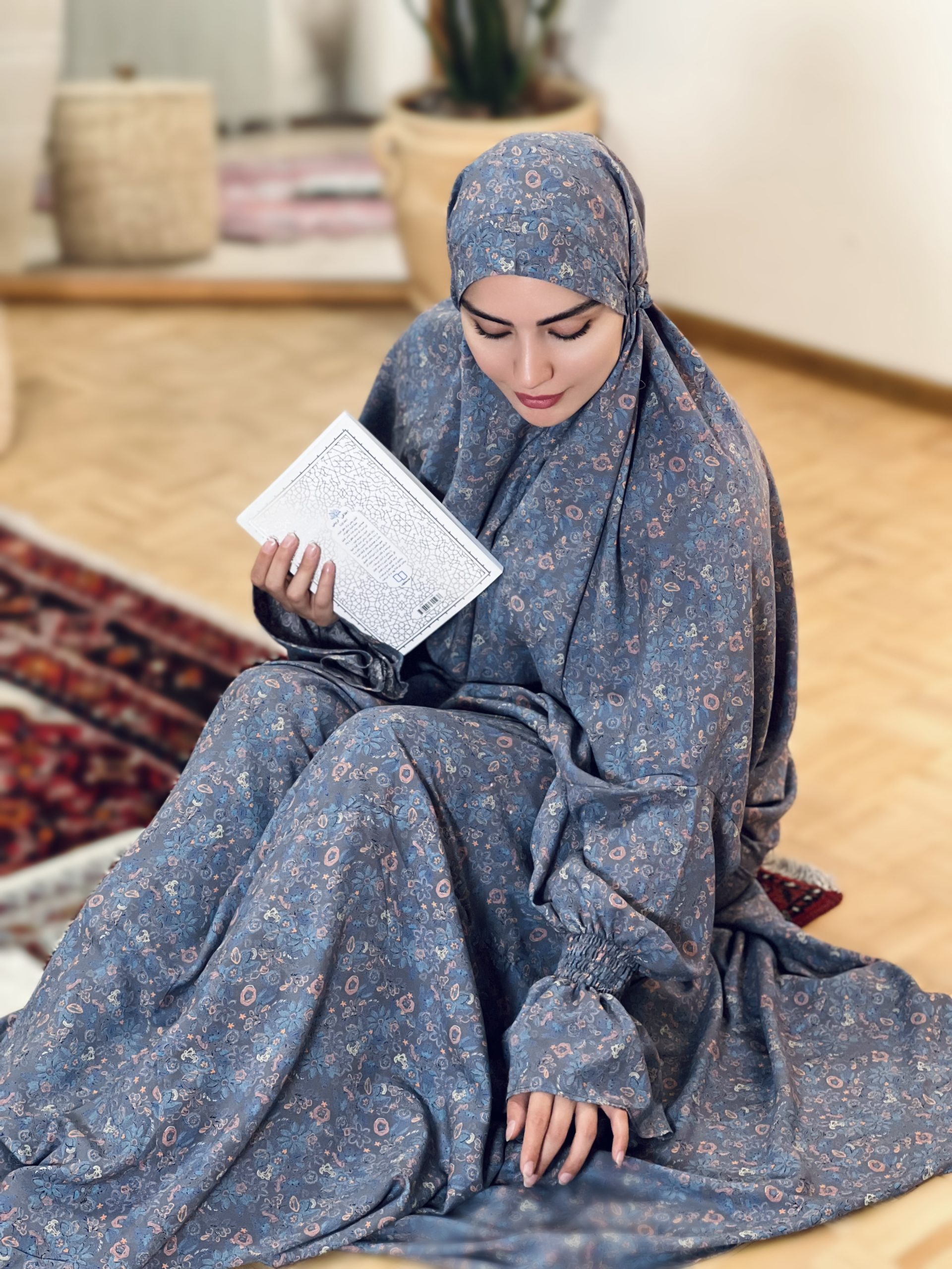 چادر نماز ماری
