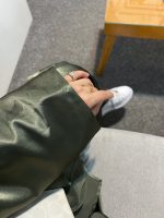 ست شومیز شلوار و شال ساتن سبز زیتونی - Image 4